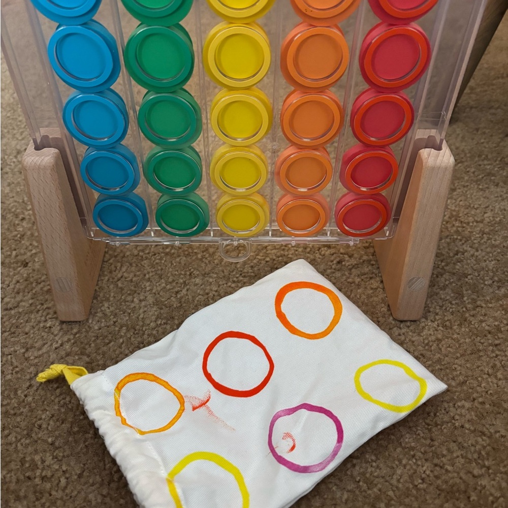 Lovevery Connect 4